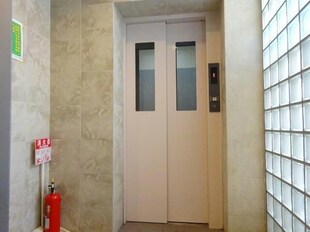 新屋敷山元マンションの物件外観写真